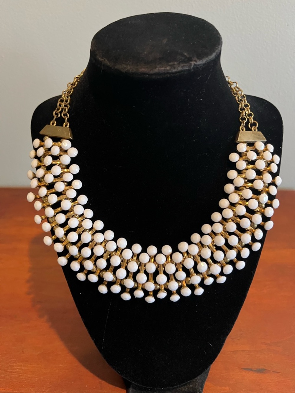 Vtg Bib Style Necklace Multi Layer Faceted Milk Glass Beads Gold Tone Setting